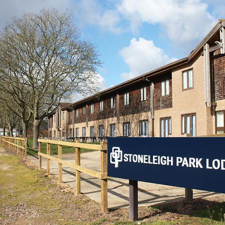 Stoneleigh Park Lodge Ashow Ngoại thất bức ảnh